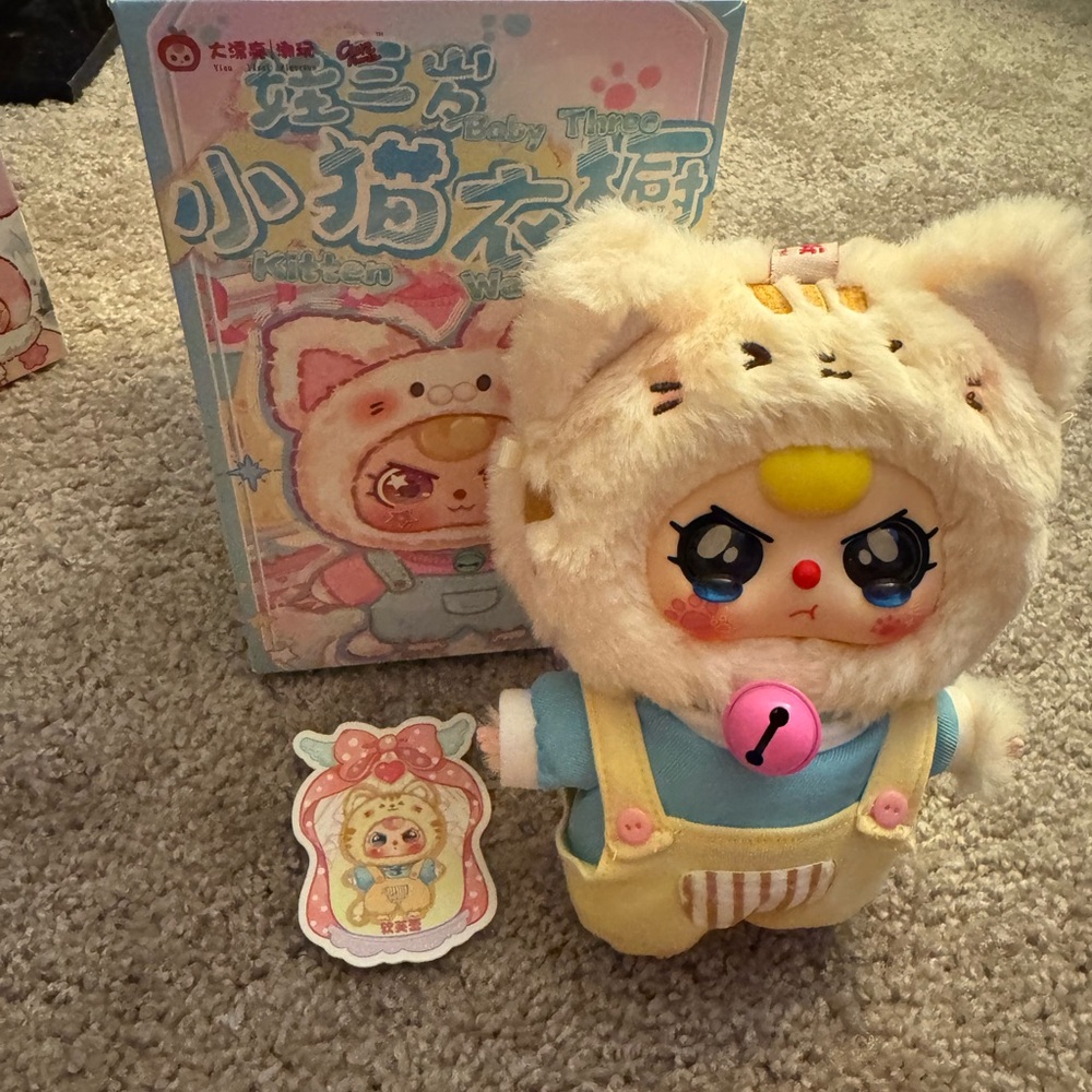 Baby Three Kitten Wardrobe Opened Blind Box Crying Eyes!
